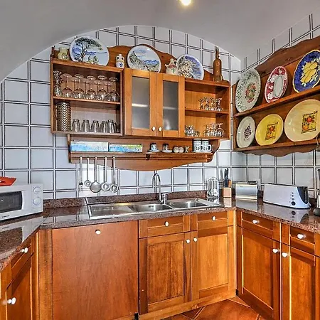 Sleeps 10 Pool Air Con Wifi *