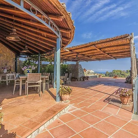 Sleeps 10 Pool Air Con Wifi * Scala