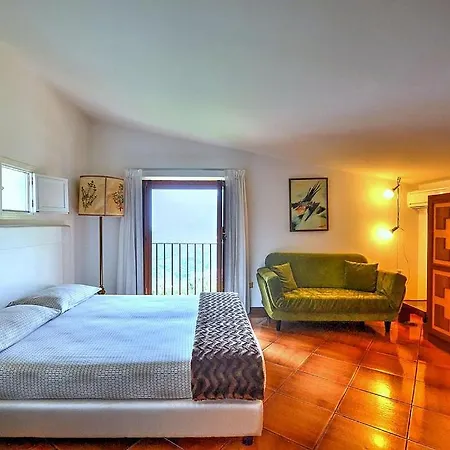 Villa Sleeps 10 Pool Air Con Wifi *