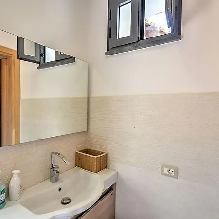Villa Sleeps 10 Pool Air Con Wifi Scala