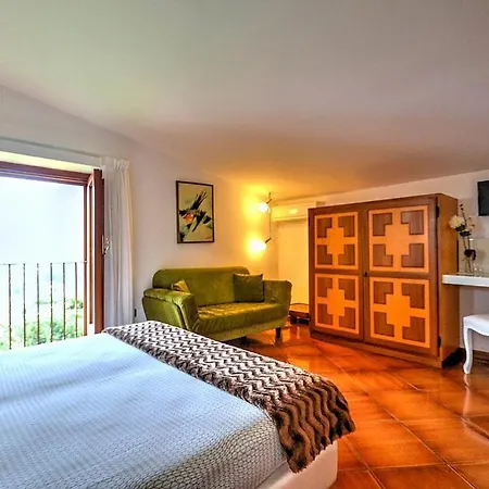 Sleeps 10 Pool Air Con Wifi Villa