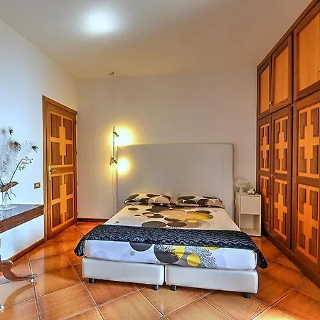 Sleeps 10 Pool Air Con Wifi Villa *